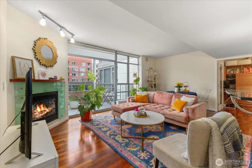 Property photo for 2929 1st Avenue #412, Seattle photo 8