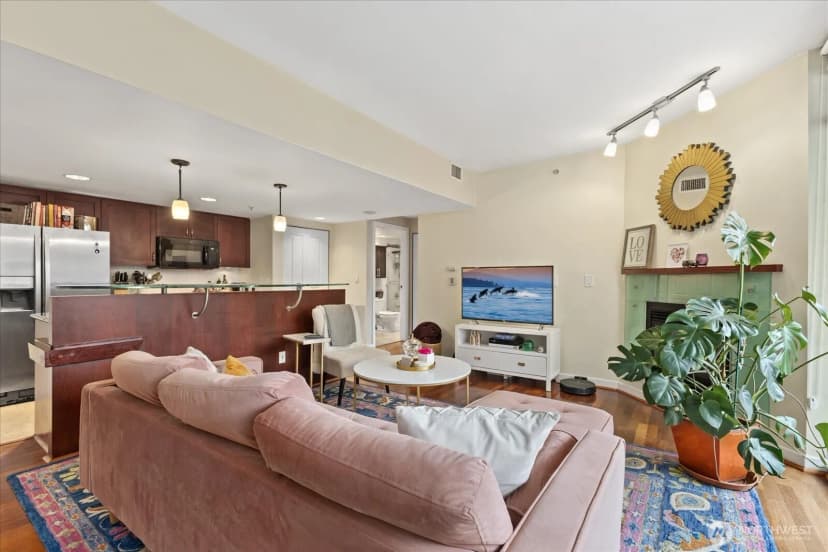 Property photo for 2929 1st Avenue #412, Seattle photo 14