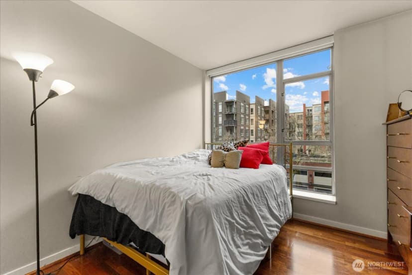 Property photo for 2929 1st Avenue #412, Seattle photo 11