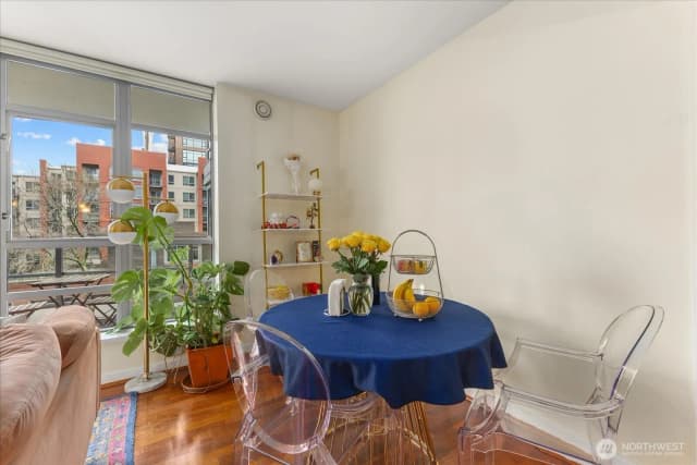 Property photo for 2929 1st Avenue #412, Seattle photo 4