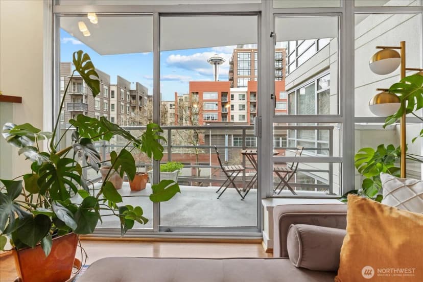 Property photo for 2929 1st Avenue #412, Seattle photo 15