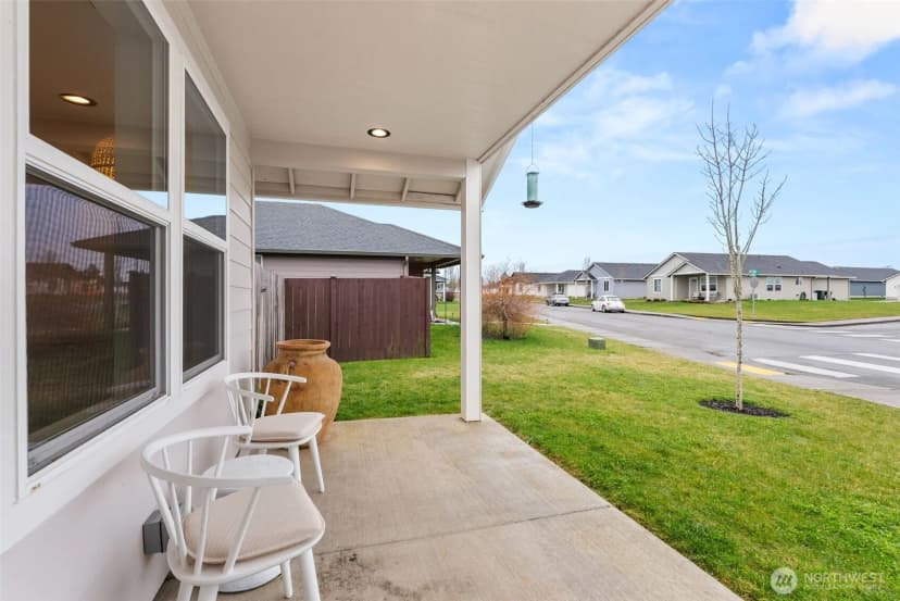 Property photo for 412 Herren Avenue, Winlock photo 2