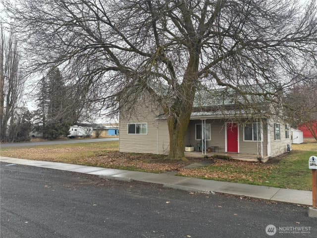 Property photo for 208 N 3rd, Harrington photo 3