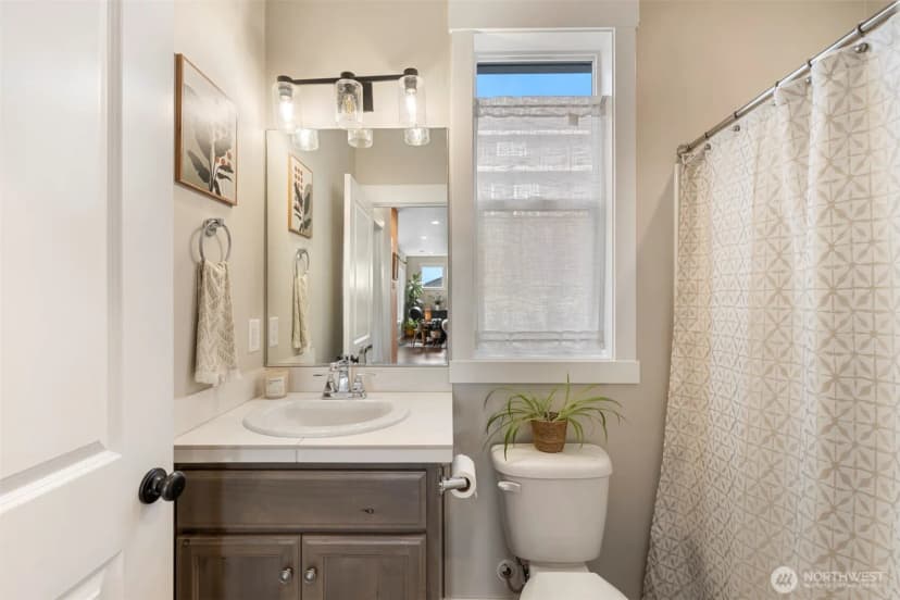 Property photo for 676 E White Oak Avenue, La Center photo 30