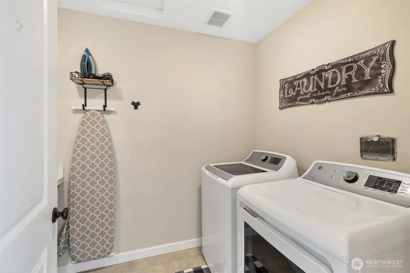 Property photo for 676 E White Oak Avenue, La Center photo 34