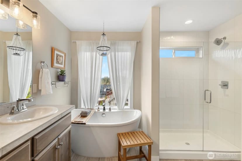 Property photo for 676 E White Oak Avenue, La Center photo 27