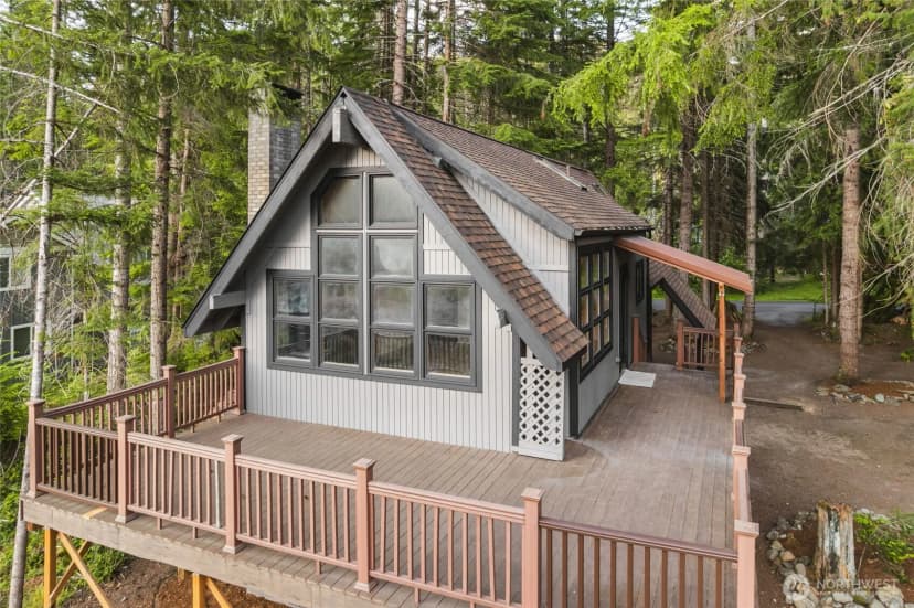 Property photo for 17118 Riverview Way E, Enumclaw photo 8