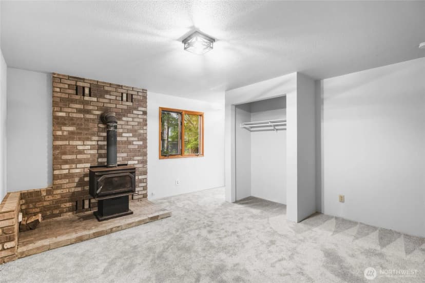 Property photo for 17118 Riverview Way E, Enumclaw photo 33