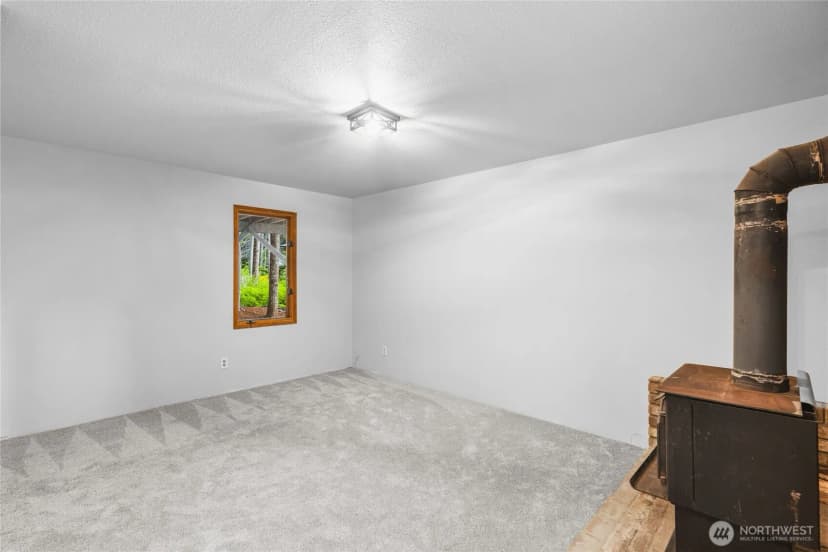 Property photo for 17118 Riverview Way E, Enumclaw photo 34
