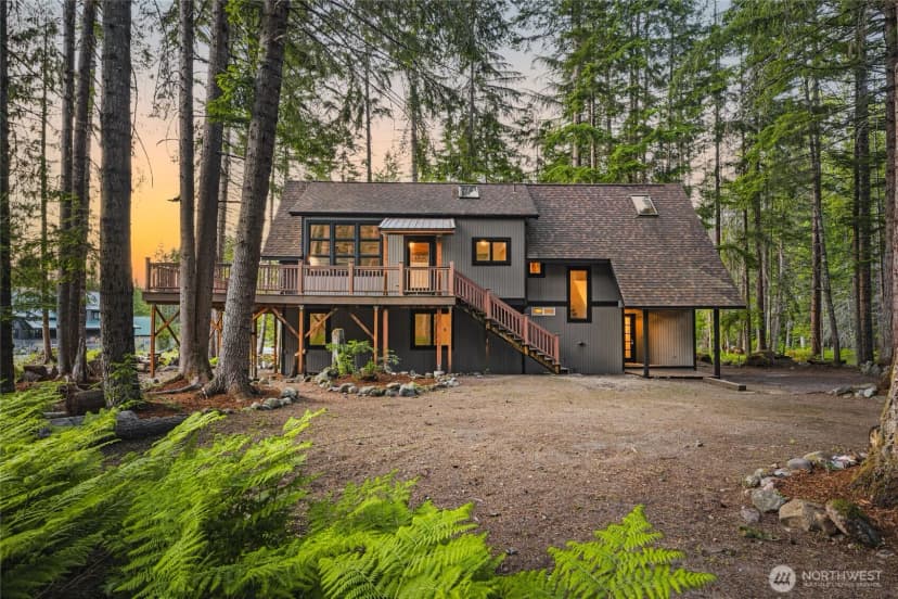 Property photo for 17118 Riverview Way E, Enumclaw
