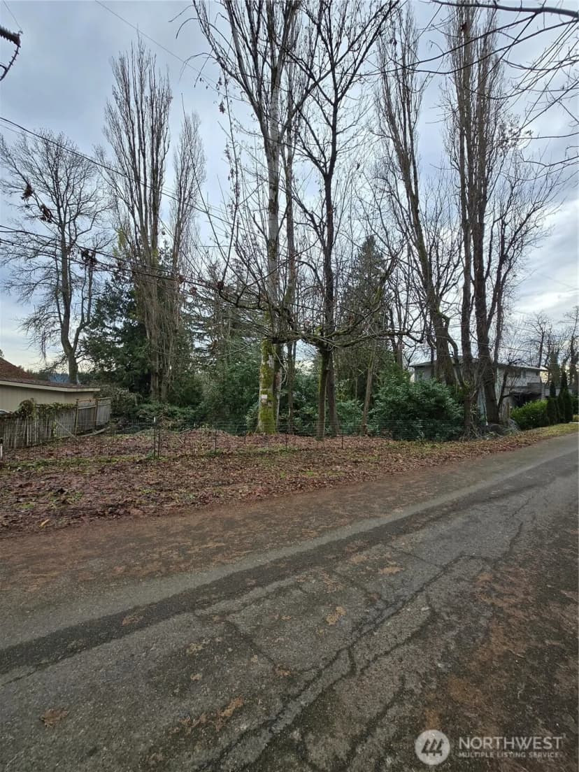 Property photo for 14014 41st Avenue Ne, Seattle photo 16