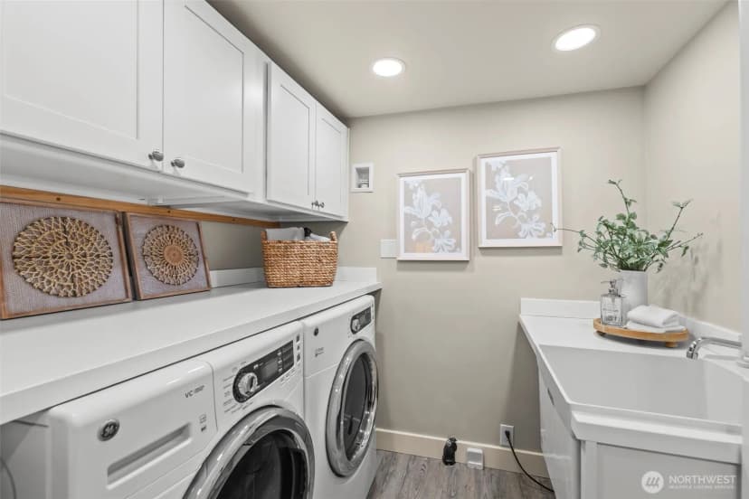 Property photo for 2205 N Tacoma Avenue, Tacoma photo 28