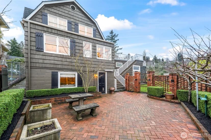 Property photo for 2205 N Tacoma Avenue, Tacoma photo 37