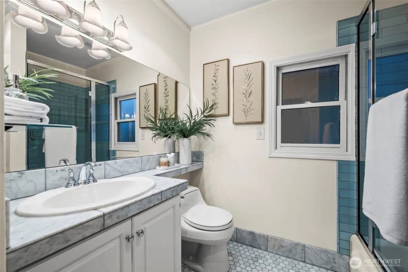 Property photo for 2205 N Tacoma Avenue, Tacoma photo 19