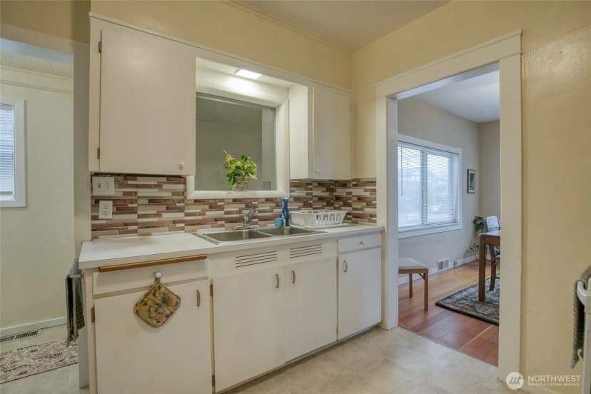 Property photo for 1301 N B Street, Aberdeen photo 16