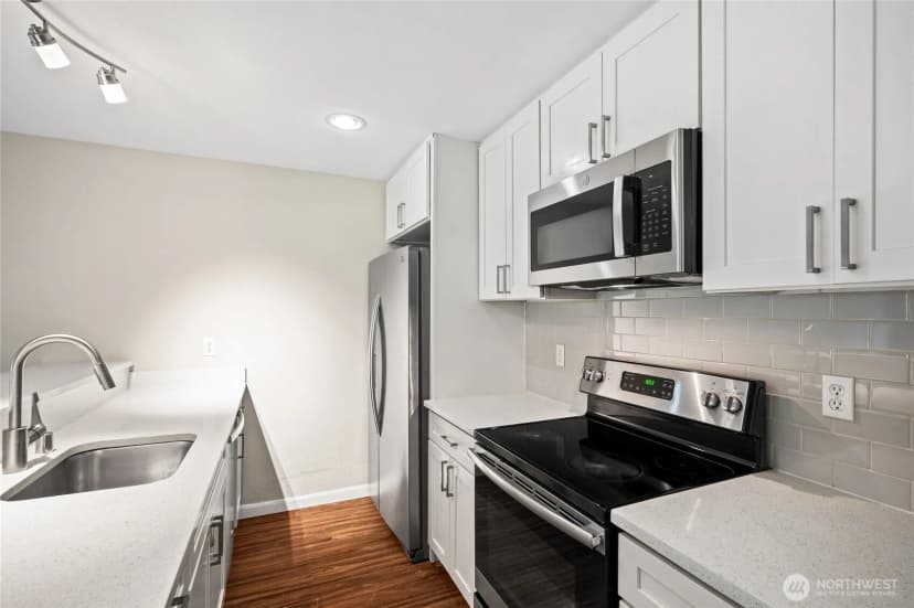 Property photo for 4415 145th Avenue Ne #h5, Bellevue photo 6