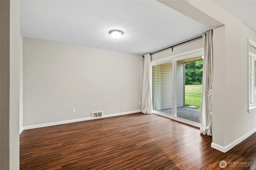 Property photo for 4415 145th Avenue Ne #h5, Bellevue photo 7