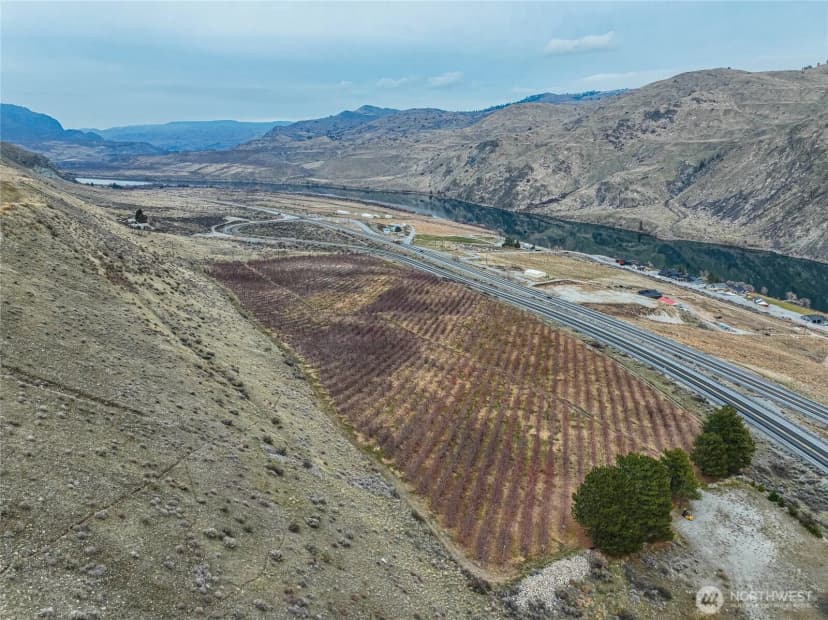 Property photo for 0 Us Hwy 97a, Chelan photo 34