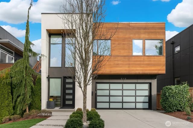 Property photo for 616 25th Avenue E, Seattle