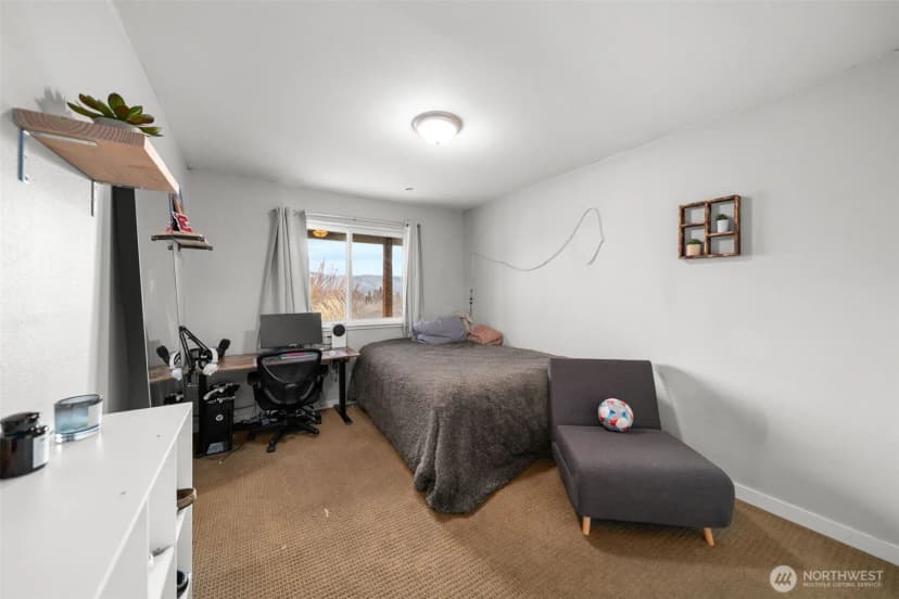 Property photo for 712 Vista View Place, East Wenatchee photo 30
