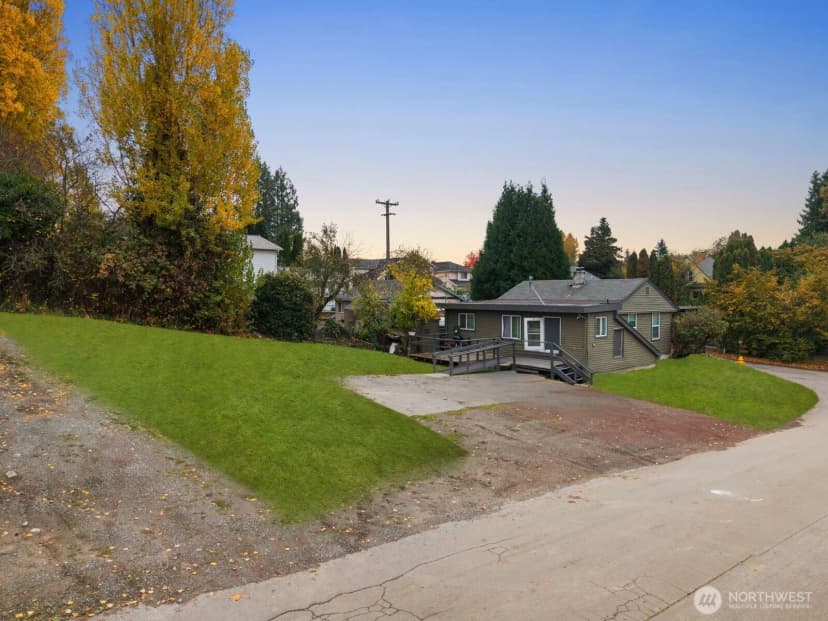 Property photo for 9020 7th Avenue S, Seattle photo 6