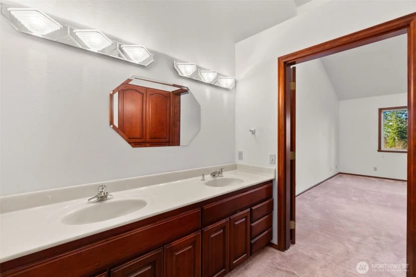Property photo for 301 E Lila, Westport photo 16