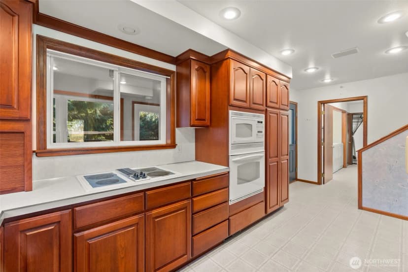 Property photo for 301 E Lila, Westport photo 8