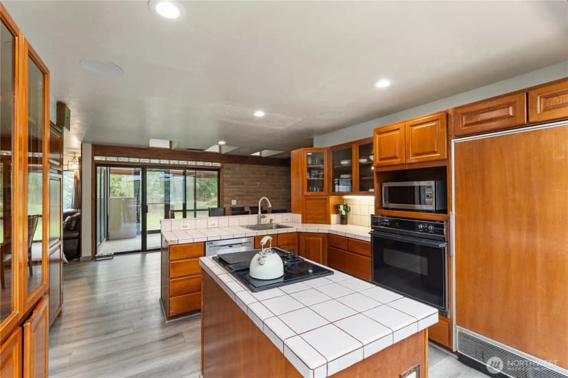Property photo for 29817 South Skagit Highway, Sedro Woolley photo 7