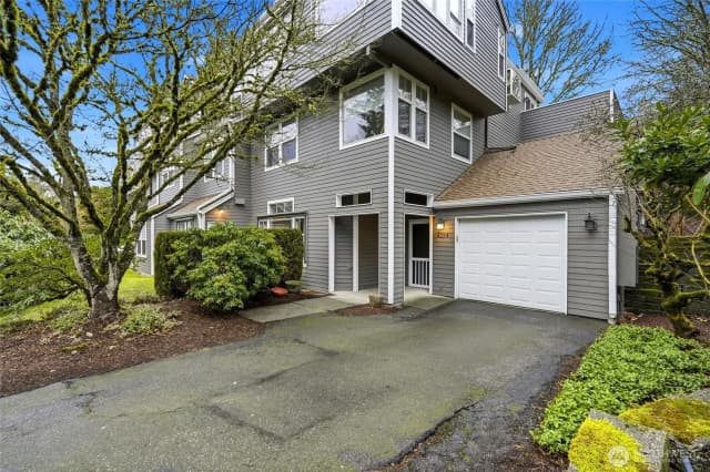 Property photo for 4254 221st Place Se #1088, Issaquah photo 3