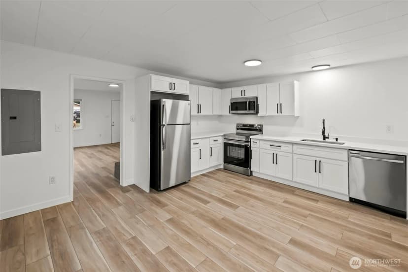Property photo for 751 110th Street S, Tacoma photo 5