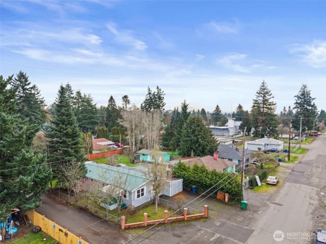 Property photo for 11040 14th Avenue Sw, Seattle