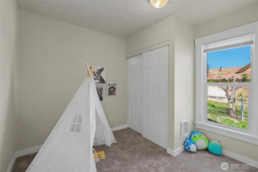 Property photo for 726 Methow Street, Wenatchee photo 23