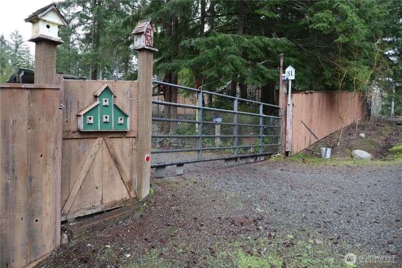 Property photo for 31 E Colvos Pl E, Shelton photo 33