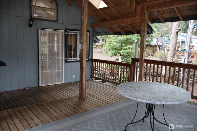 Property photo for 31 E Colvos Pl E, Shelton photo 22