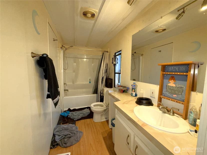 Property photo for 742 S Louisiana Street, Republic photo 12