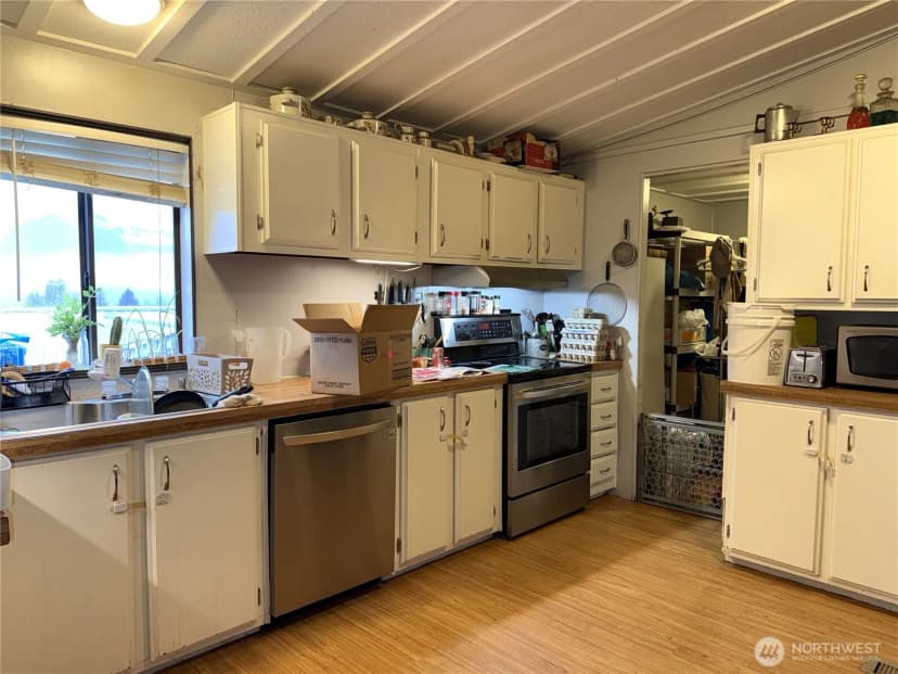 Property photo for 742 S Louisiana Street, Republic photo 3