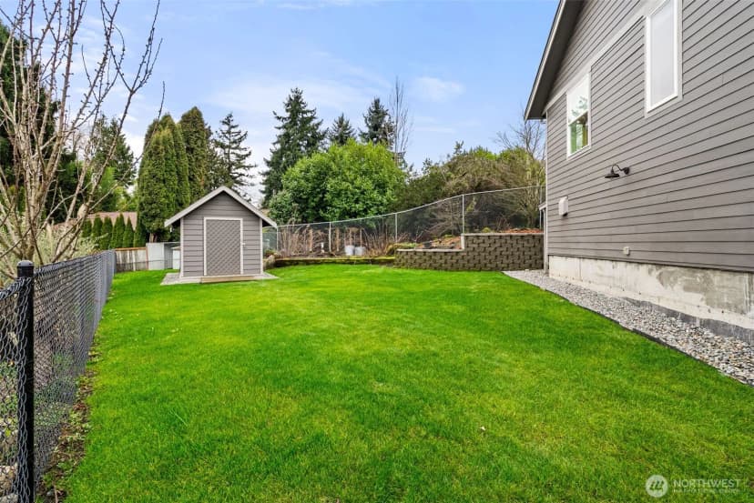 Property photo for 11642 Roseberg Ave S, Burien photo 36