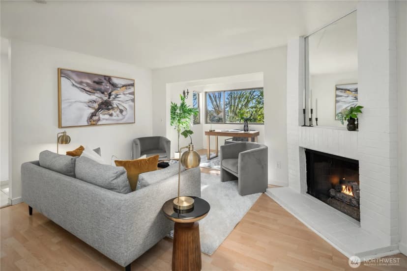 Property photo for 12517 Ne 23rd Place #b4, Bellevue photo 3
