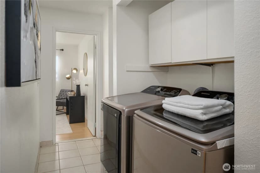 Property photo for 12517 Ne 23rd Place #b4, Bellevue photo 18