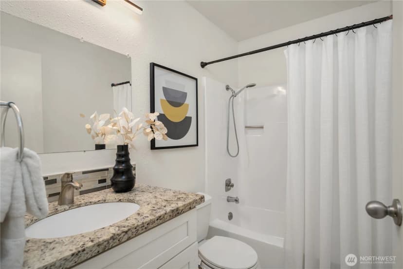 Property photo for 12517 Ne 23rd Place #b4, Bellevue photo 17