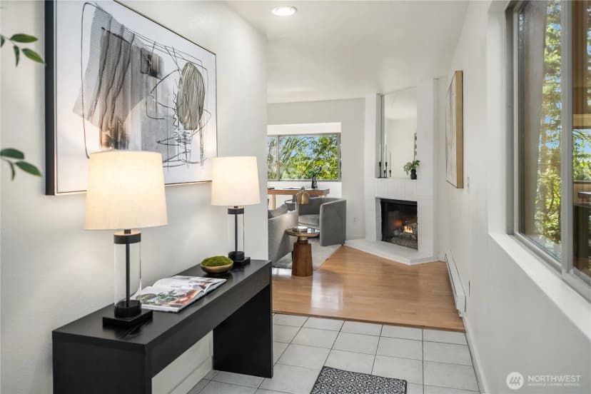Property photo for 12517 Ne 23rd Place #b4, Bellevue photo 2