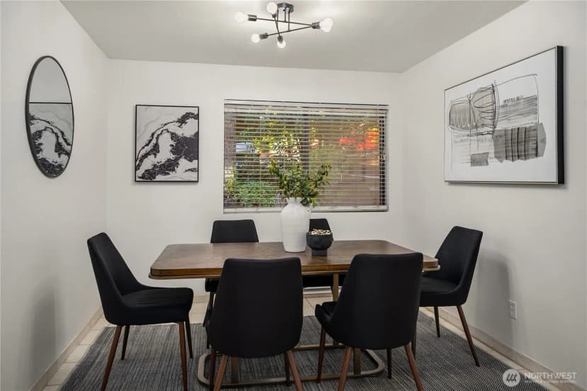 Property photo for 12517 Ne 23rd Place #b4, Bellevue photo 11