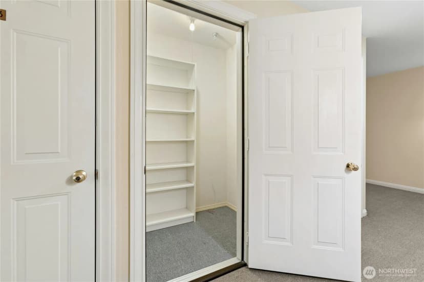 Property photo for 4081 224th Lane Se #202, Issaquah photo 25