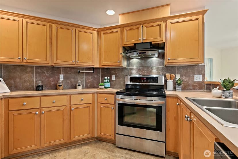 Property photo for 22639 Ne Alder Crest Drive #202, Redmond photo 9