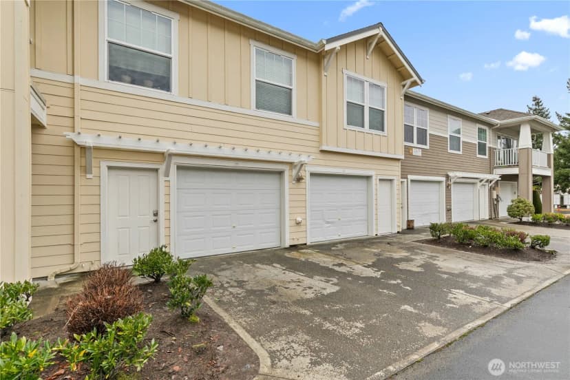 Property photo for 22639 Ne Alder Crest Drive #202, Redmond photo 29