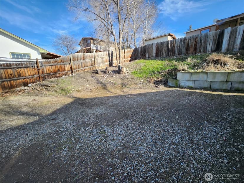 Property photo for 19 1st Street E, Tonasket photo 13