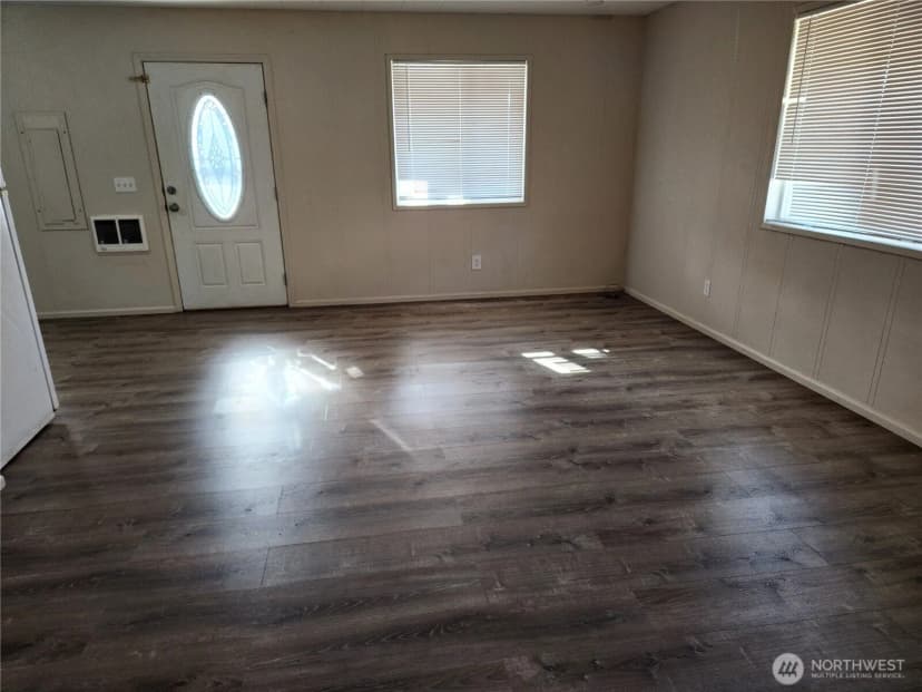 Property photo for 19 1st Street E, Tonasket photo 4