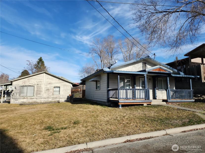 Property photo for 19 1st Street E, Tonasket photo 3