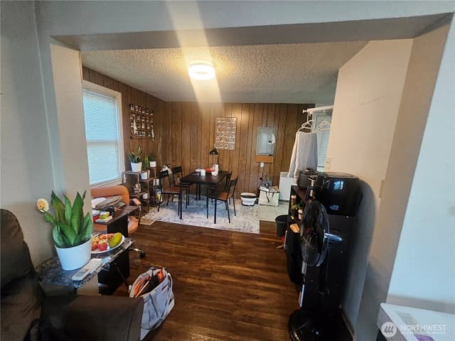 Property photo for 13727 37th Avenue S, Tukwila photo 5