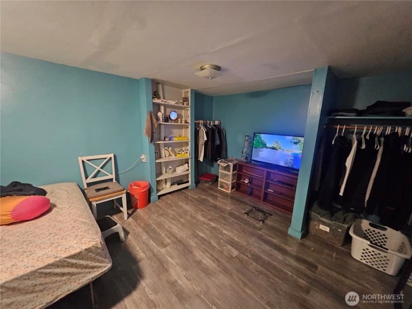 Property photo for 13727 37th Avenue S, Tukwila photo 12